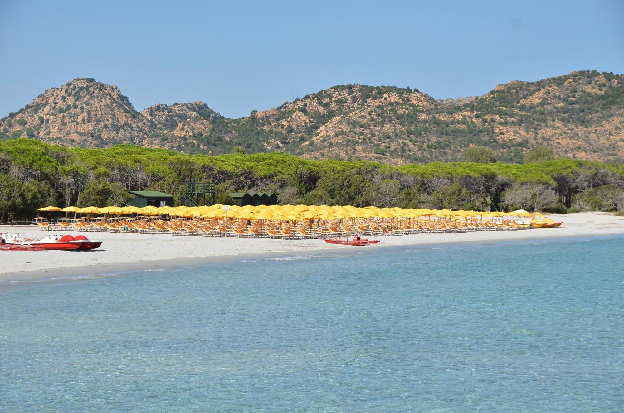 I Giardini Di Cala Ginepro Hotel Resort Кала-Ліберотто Екстер'єр фото